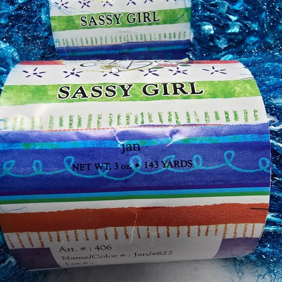 Yarn Bee Sassy Girl Eyelash Yarn Skeins 3 Oz Each Jan #622 Kimmy #614 Lot of 5 - Picture 11 of 12